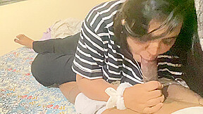 Sexxy Bhavi Suddenly Came And Took Out The Water Of Devar. Bhavis Hands Sex Out With Mouth Milk